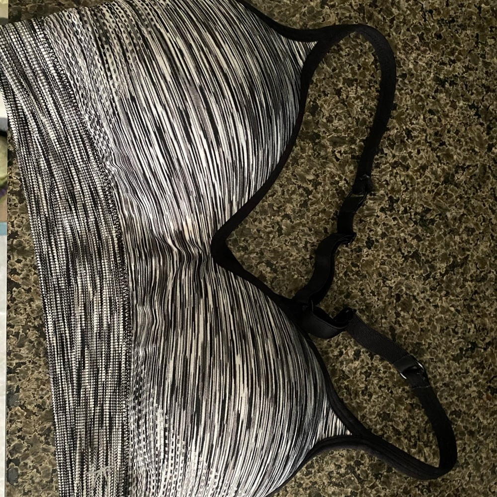 Danskin Now Sports Bra Padded